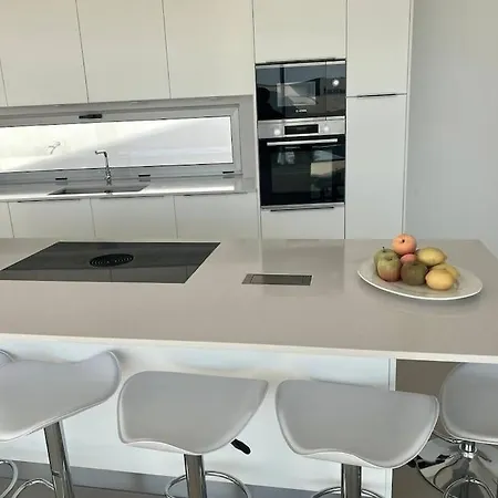 Willa Ocean View Architectural Modern *