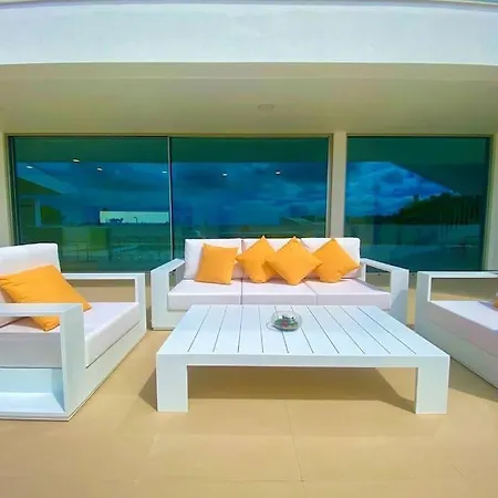 Villa Ocean View Architectural Modern